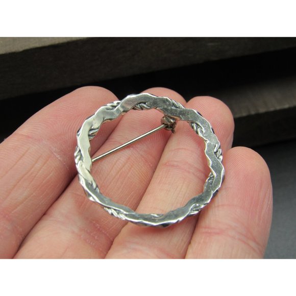 Sterling Silver Concave Circle Pattern Pin Brooch - Picture 3 of 7